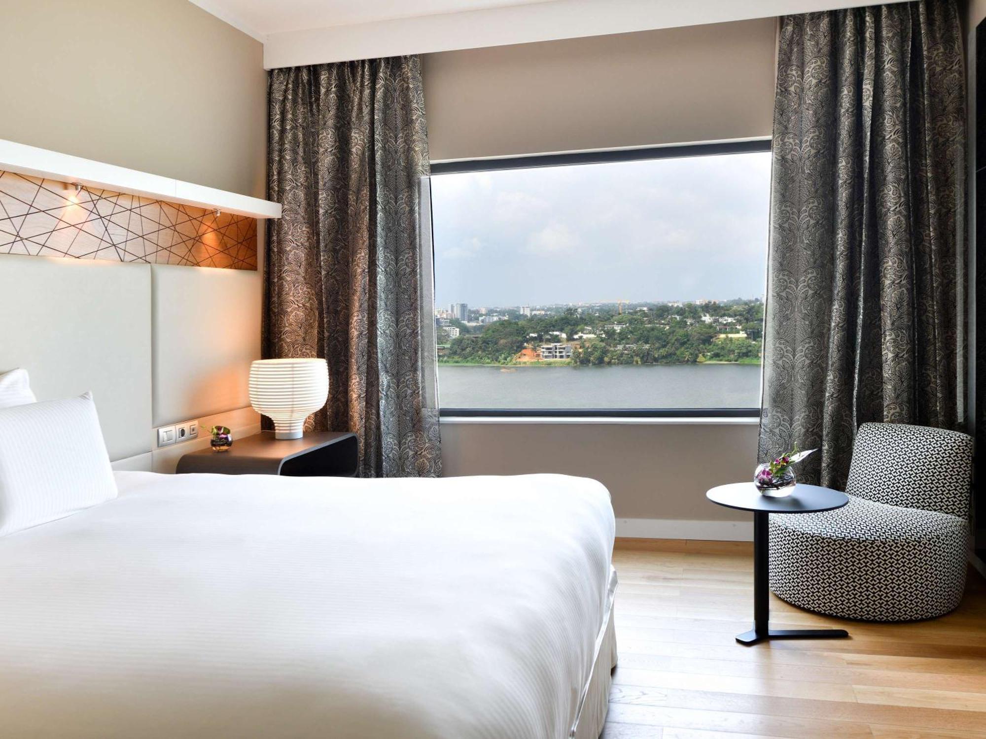 Hotel Pullman Abidjan Exterior foto